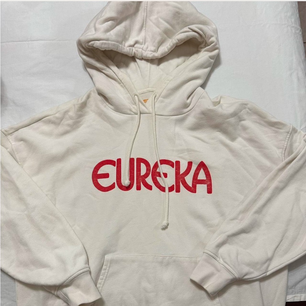 Levis Eureka Cream Hoodie with Red Logo